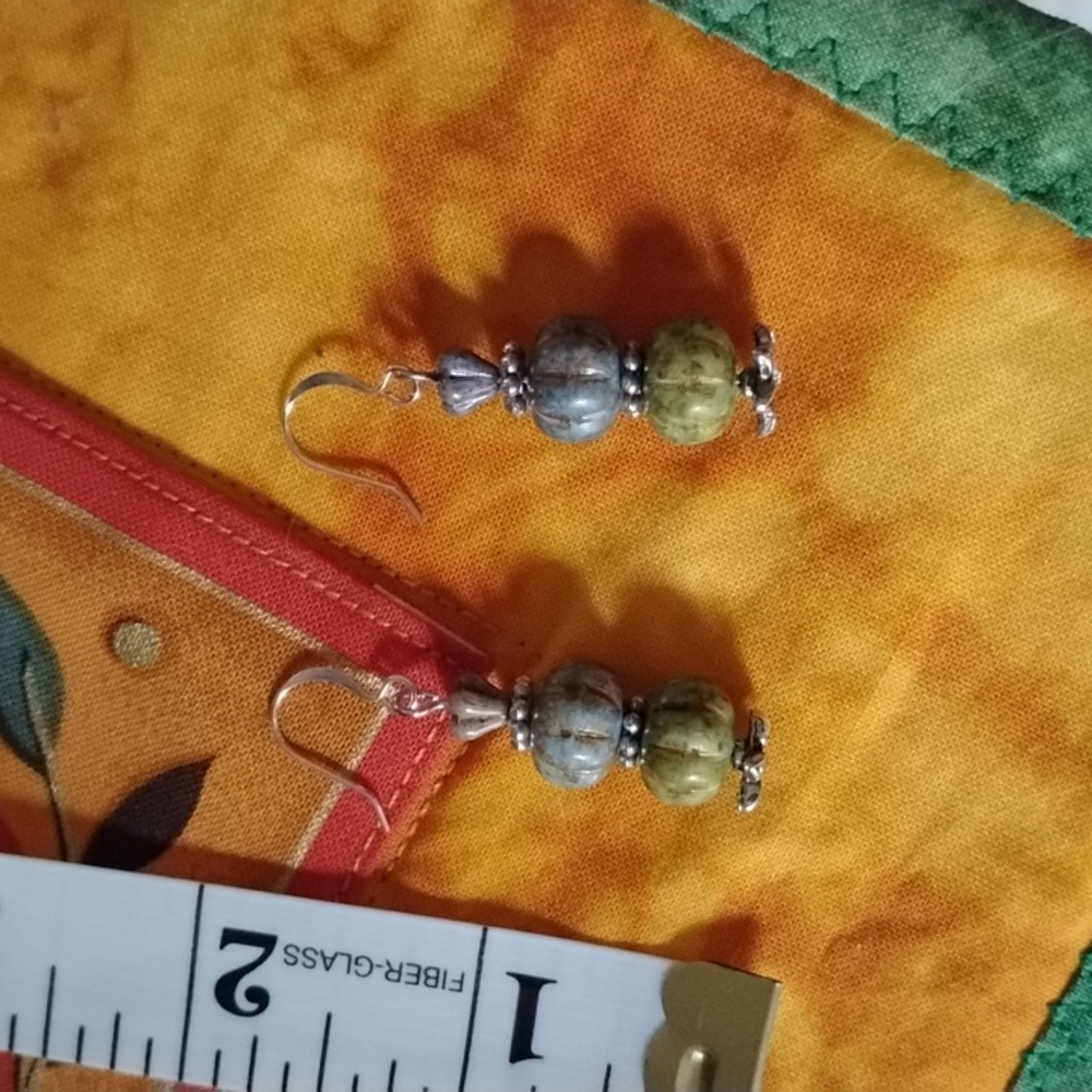 🎃Hand Crafted Pumpkin Earrings🎃 - Picture 7 of 7